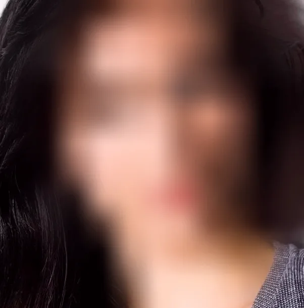 Anisa, 37 anni
